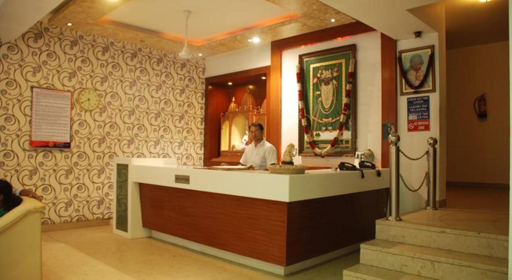 Hotel Baba Inn-By Rcg Hotels New Delhi Eksteriør billede